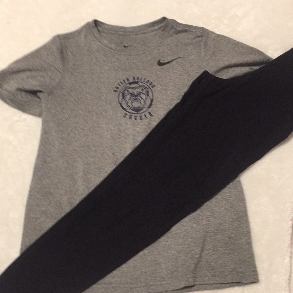 Butler soccer tee / Black justice leggings
